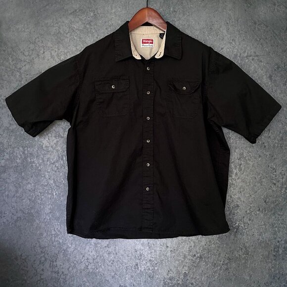 Wrangler Black Button Front Short-Sleeve Shirt, Men's 2XL - Picture 1 of 4